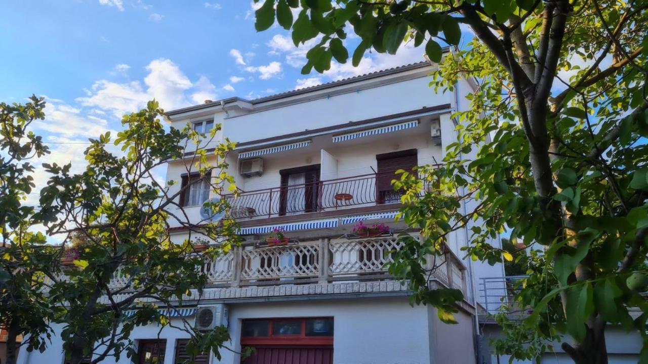 Guesthouse Marija Novi Vinodolski Exterior photo