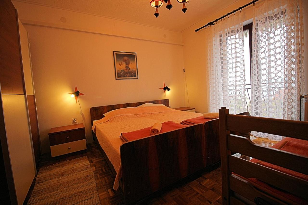 Guesthouse Marija Novi Vinodolski Exterior photo